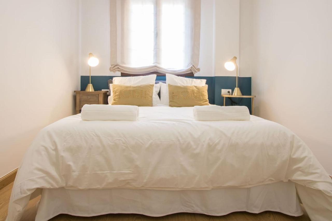Luis Rey Central Suite By Valcambre เซบีญา ภายนอก รูปภาพ