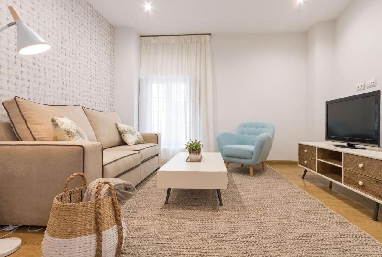 Luis Rey Central Suite By Valcambre เซบีญา ภายนอก รูปภาพ